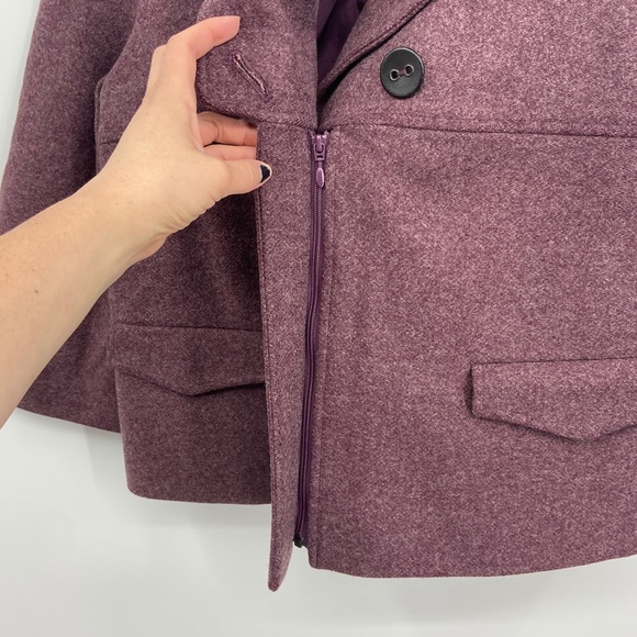 Elegant Women's Burgundy Peacoat - Picture 4 of 8